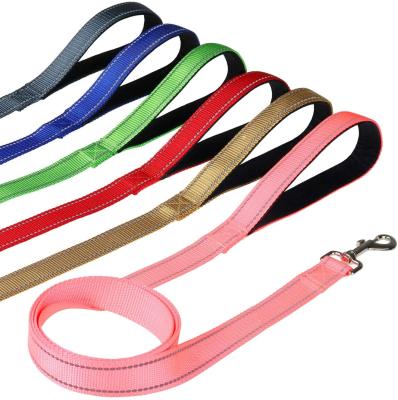 China Neoprene Padded Pet Traction Rope Reflective Nylon Pet Dog Leash for sale