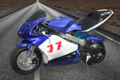 China Motocicleta azul brillante de la bici de la suciedad del color/bici eléctrica del bolsillo velocidad máxima 30km/H de 350 vatios en venta
