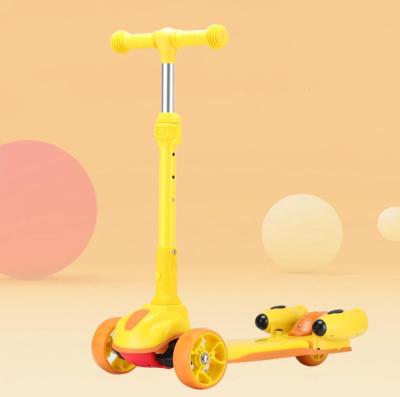 China OEM kids bubbly kick scooter with blowing bubble for sale for sale