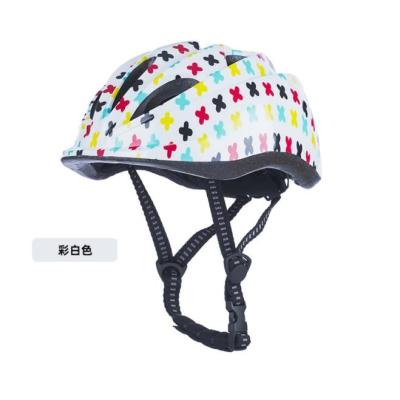 Chine adultes de la jeunesse de Multi-sport de ventilation de revêtements démontables du casque deux de planche à roulettes de vélo à vendre
