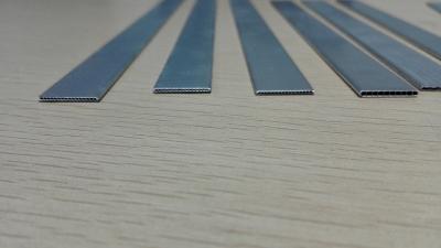 China 3003 / Protuberancia de aluminio plana micro de la tubería de 3102 Multiport para los cambiadores de calor en venta
