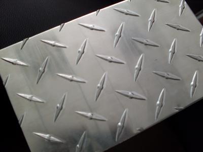 China 3000 séries classificam a espessura Chequered de alumínio 0.03-3mm da folha da placa à venda