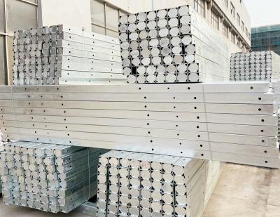 Китай Трубка руки Q235 8FT горячего погружения гальванизированная стальная перекрестная 10FT прямоугольная продается