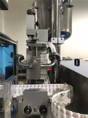 China Línea de producción automática de la máquina de llenado de suposicionario anal de glicerina en venta