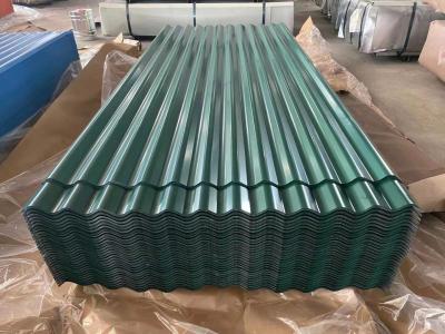 China Materiales de construcción Hoja de techo galvanizada PPGI Hoja de acero laminado de metal corrugado Hoja de techo de zinc recubierta de color en venta
