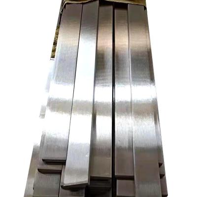 China El estruendo 8m m del EN pulió uso de acero inoxidable de la barra plana como placas medias en venta