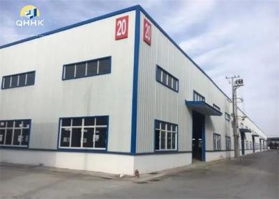 China Estrutura de aço pré-fabricada moderna fácil de montar com conexão de parafuso à venda