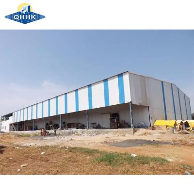 中国 Steel Portal Frame Prefabricated Warehouse Building Anti Corrosion Paint 販売のため