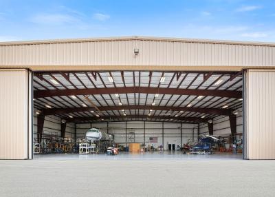 China Paint / Galvanized Surface Prefabricated Hangar Steel Construction Hangar For Aircraft en venta