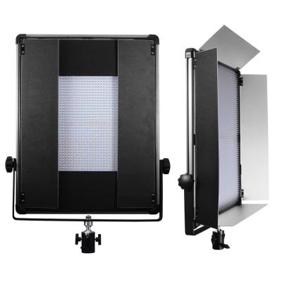 China Aluminum RGBW LED Panels 200W , V Mount TV And Film Lighting for sale