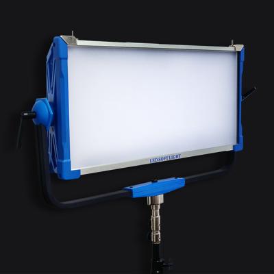 China Luz de vídeo LED RGB remota de 300 W 95Ra 2800-9990K+-300K Temperatura de cor à venda