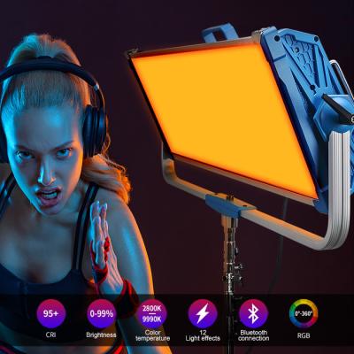 Chine 3200K Photographique Photo Vidéo Studio Light Kit 50000lm Panneau lumineux à LED Mode de télécommande HSI à vendre