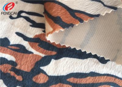 Chine Tissu 100% de velours de polyester pour le vêtement, Velboa de impression animal pour le textile à la maison à vendre