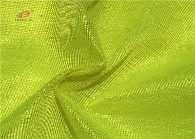 Chine Tissu vert de matériel fluorescent de maille de mèche de polyester pour la maille de vêtements avec des rayures à vendre