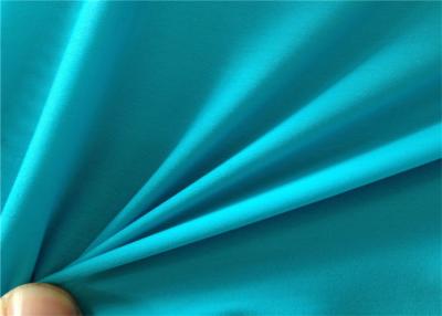 Chine Sous-vêtements pour des dames tricotant le tissu teint par plaine de bout droit de Lycra de Spandex de polyester à vendre