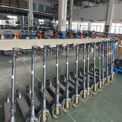 Chine L'affichage à cristaux liquides plient le scooter électrique Bluetooth pneu pneumatique de 10 pouces à vendre