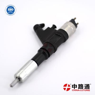 China common rail denso injector 095000-5450 fits MITSUBISHI 6M60 Fuso ME302143 cr injector repair for sale