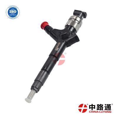 China Denso Injector 095000-6250 denso common rail injector 095000-6240 fits Nissan YD25 Nissan Navara injector engine D22 for sale