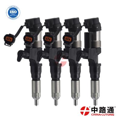 China Denso Fuel Injector 095000-0165 095000-0166 for ISUZU 6HK1 8943928624 8-94392862-3 Denso Common Rail Injector for sale