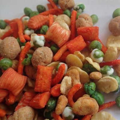 China Salzige überzogene Erdnuss-Imbiss-halb weiche grüne Bohnen-frische Puffbohnen zu verkaufen