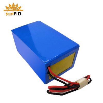 China 14.8V 14V 18650 Rechargeable Battery Pack With BMS 2000mAh 2500mAh for sale