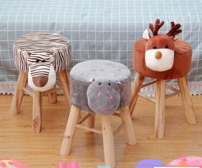 China High Quality Modern Style Wooden Stools Cute Animal Shape Small Chair Solid Wood Household Fashion Shoe Stools for sale