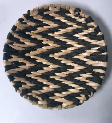 China 2021 new design High quality Wholesale seagrass wicker wall baskets wall plates hanging decor items for sale