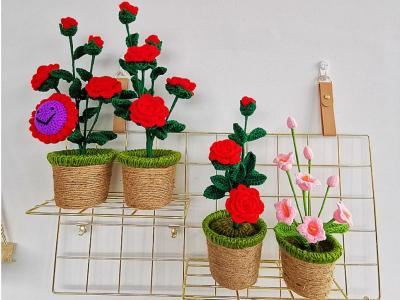 China New Creative Luxury Handmade Crochet Knitting Plants Flowers Handicraft Home Decorations Crochet Flower for sale