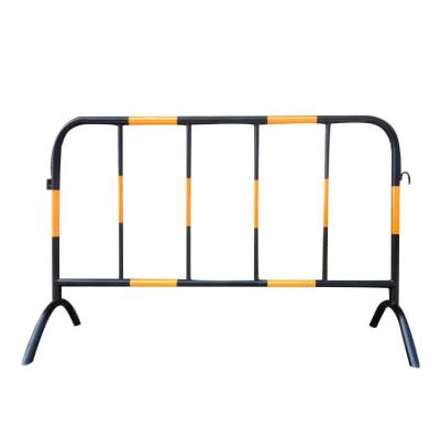 China 89'' Temporary Steel Fence 39 Inch Metal Pedestrian Barriers Lamp Farm for sale