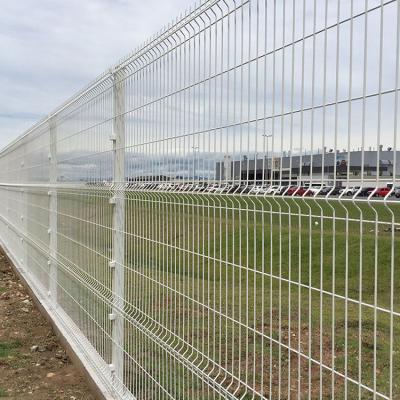 China Gitter galvanisierter Basketballplatz-Nettozaun Quadrat-Mesh Fencings 2.4m zu verkaufen