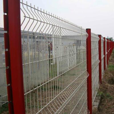 China Gebogen Staaldraad Mesh Fence Metal Grid Fence 1530mm 2030mm Te koop
