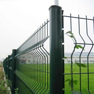 China 1730mm Installing Welded Wire Fence With Metal Posts Hot Dip Galvanized for sale
