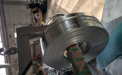 China tiras de acero galvanizadas sumergidas calientes del hierro de la tira 65mn de 0.3m m completamente en venta