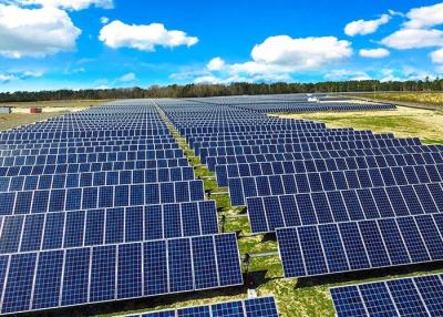 China sistema 100kw solar híbrido fora do gerador solar da grade para o uso comercial à venda