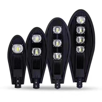 중국 COB Outdoor LED Street Light SMD3030 3000K-6500K Color Temp 130LM/W 50000hrs Life Span 판매용