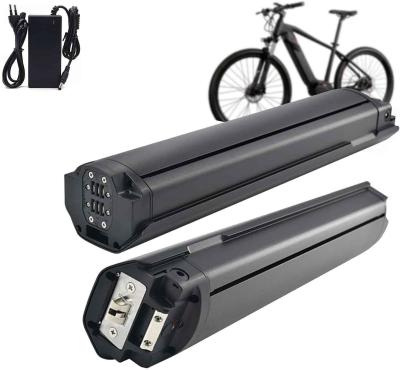 中国 36V 10.4ah E-Bike Replacement Battery 13s4p Black 30A PCB Protection With 5V USB Charger 販売のため