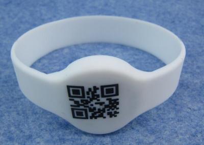 China TK4100/EM4305/T5577 Chip RFID Tag Rfid Silicone Wristband With QR Code for sale