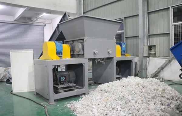 Quality Durable Automatic Paper Shredder Machine Heavy Duty Scrap Plastic Recycling for sale