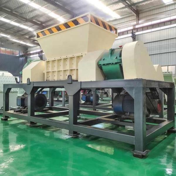 Quality Twin Shaft Heavy Duty Wood Shredder 7.5kW For Tree Root / Tree Leaf for sale