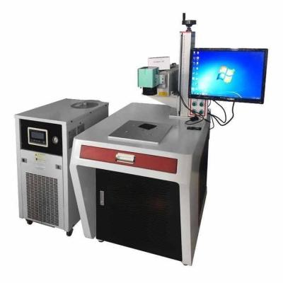 China Kleine gesloten lasermarkeringsmachine 2W 3W 5W UV-lasermarker Te koop