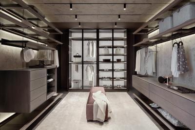China Tailored Modern Custom Walk In Closet Wardrobe With Glass Door Penal for sale