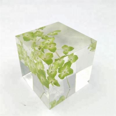 China Folk Art Flower Paperweight  Transparent Acrylic Paperweight Sample Available for sale