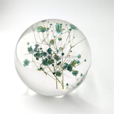 China Return Gift Transparent craft flower embellishments crystal ball with flower inside Resin Acrylic Balls for sale