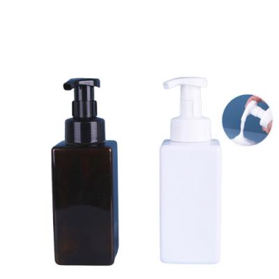 China Botella para dispensador de jabón de espuma de 500 ml Botella de bomba sin aire de giro negro en venta