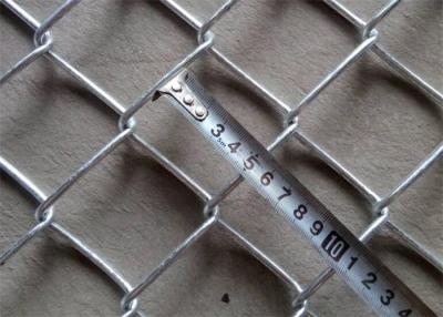 China 6Ft X 50Ft 50X50mm Hole Chain Link Fence Mesh Hot Dipped Hardware  Galvanized Cloth Fencing for sale