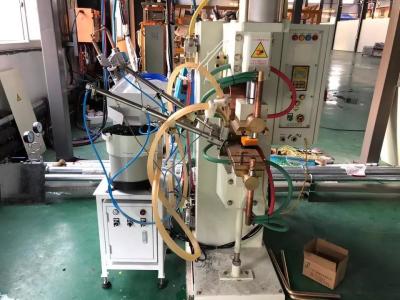 China Alimentador completamente automático de la nuez de la eficacia alta para la máquina de la soldadura por resistencia a salientes en venta