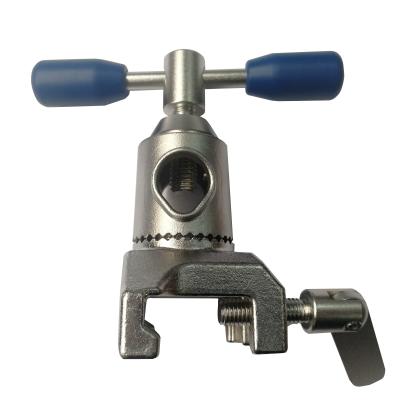 China 16-19mm Universal Surgical Table Rail Clamps 304 Stainless Steel Clark Socket for sale
