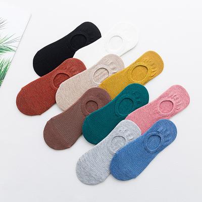 China Colorful Girls Low Cut Ankle Socks 95% Cotton 5% Spandex Nonslip Boat Hosiery 20 Pairs for sale