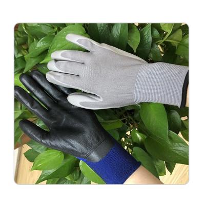 China Trazador de líneas de nylon fino que embala suavemente 15 guantes de capa del trabajo de la palma de la PU del punto del indicador en venta