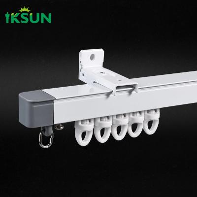 China Smooth Silent Telescopic Curtain Track 1.1-4.5m Adjustable Rail with Gliders en venta